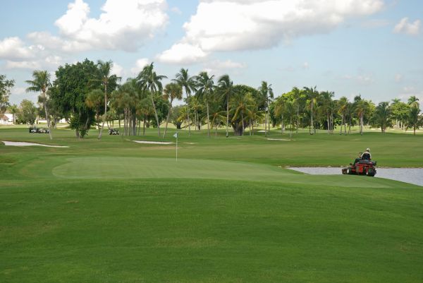 Cost of Golf Course Maintenance in Warner Robins